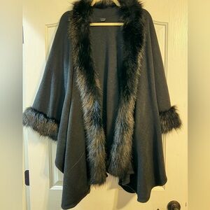 Black Faux-Fur Trim Women's Shawl Cape